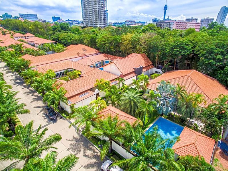 Private Beach Majestic Pool Villa Pattaya Exterior photo